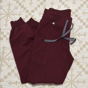 XS Figs Burgundy Zamora